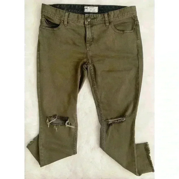 Free People Denim - Free People Distressed Stone Wash Raw Hem Denim Jeans Pants